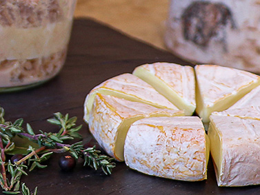 omme artisanale servie par traiteur de produits locaux